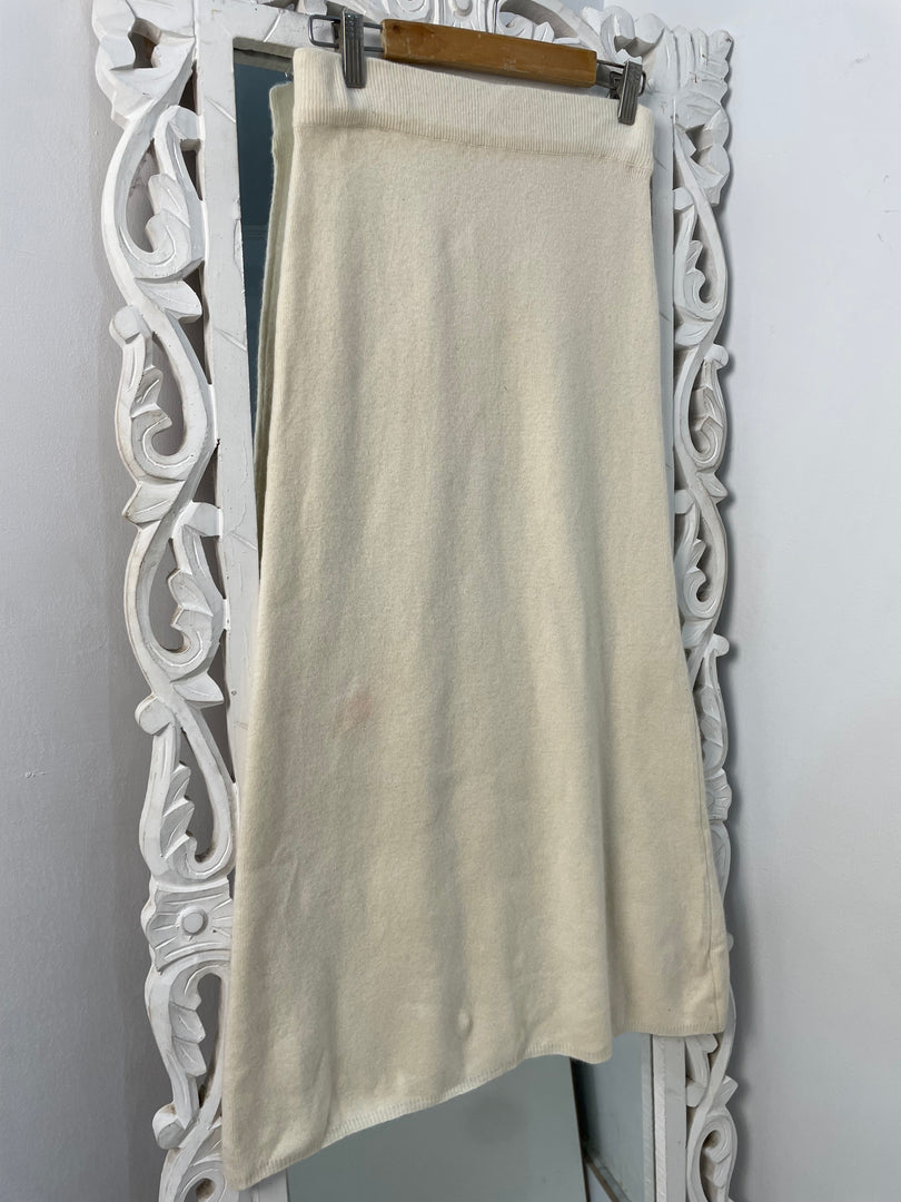 Warm Skirt-Waist 28 to 32