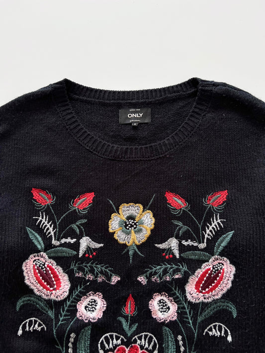 Only Embroidered Sweater-Bust 46