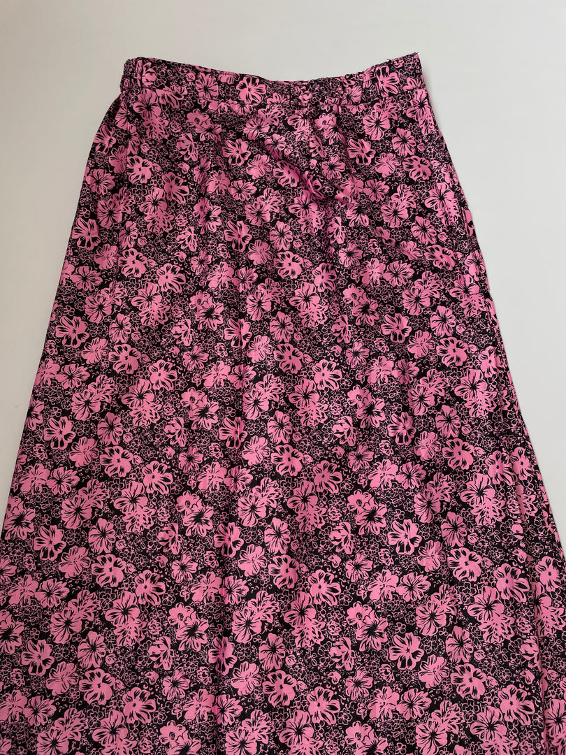 Vintage Long Skirt-Waist 26 to 28