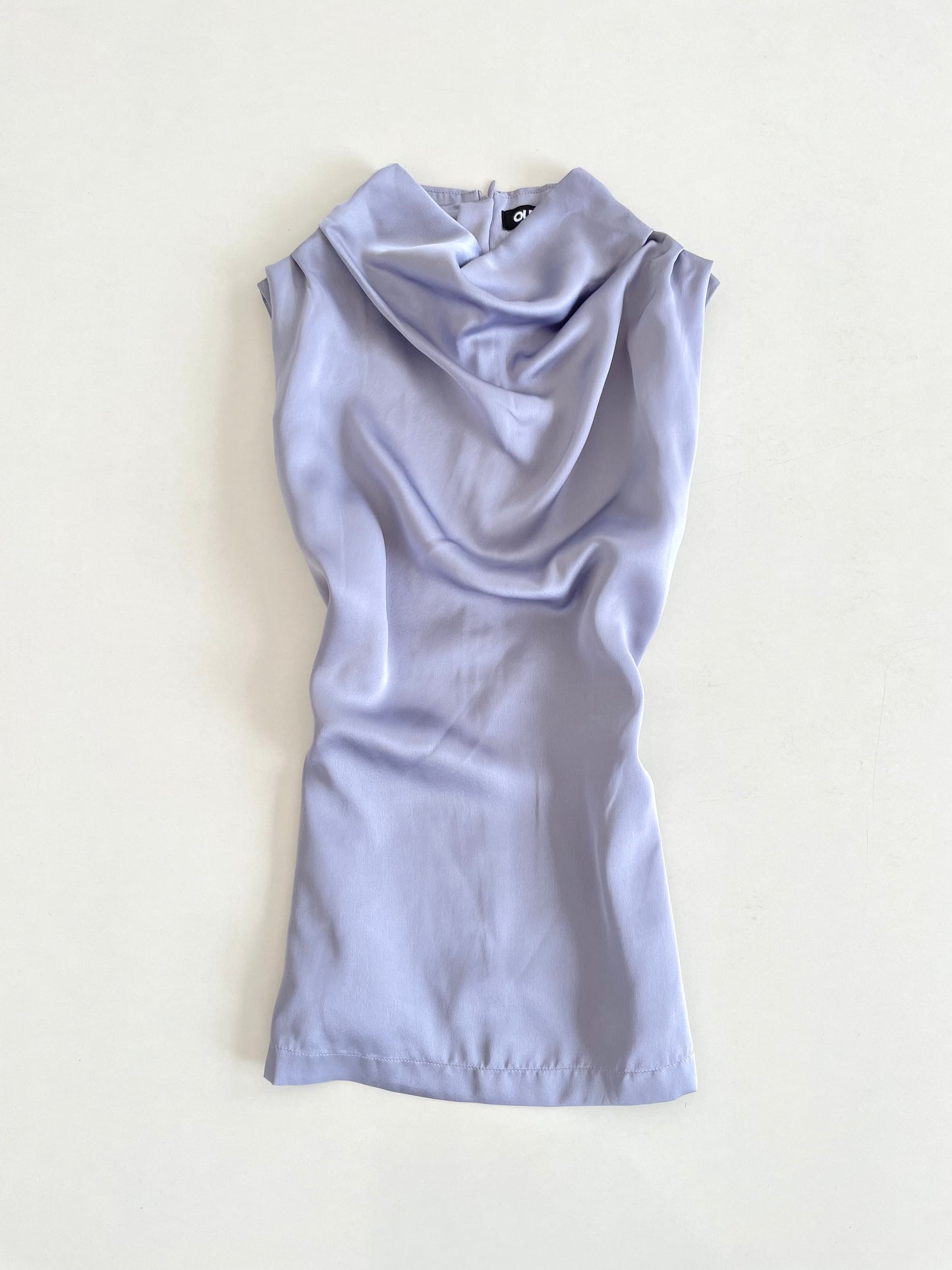 Outryt Satin Top-Bust 40