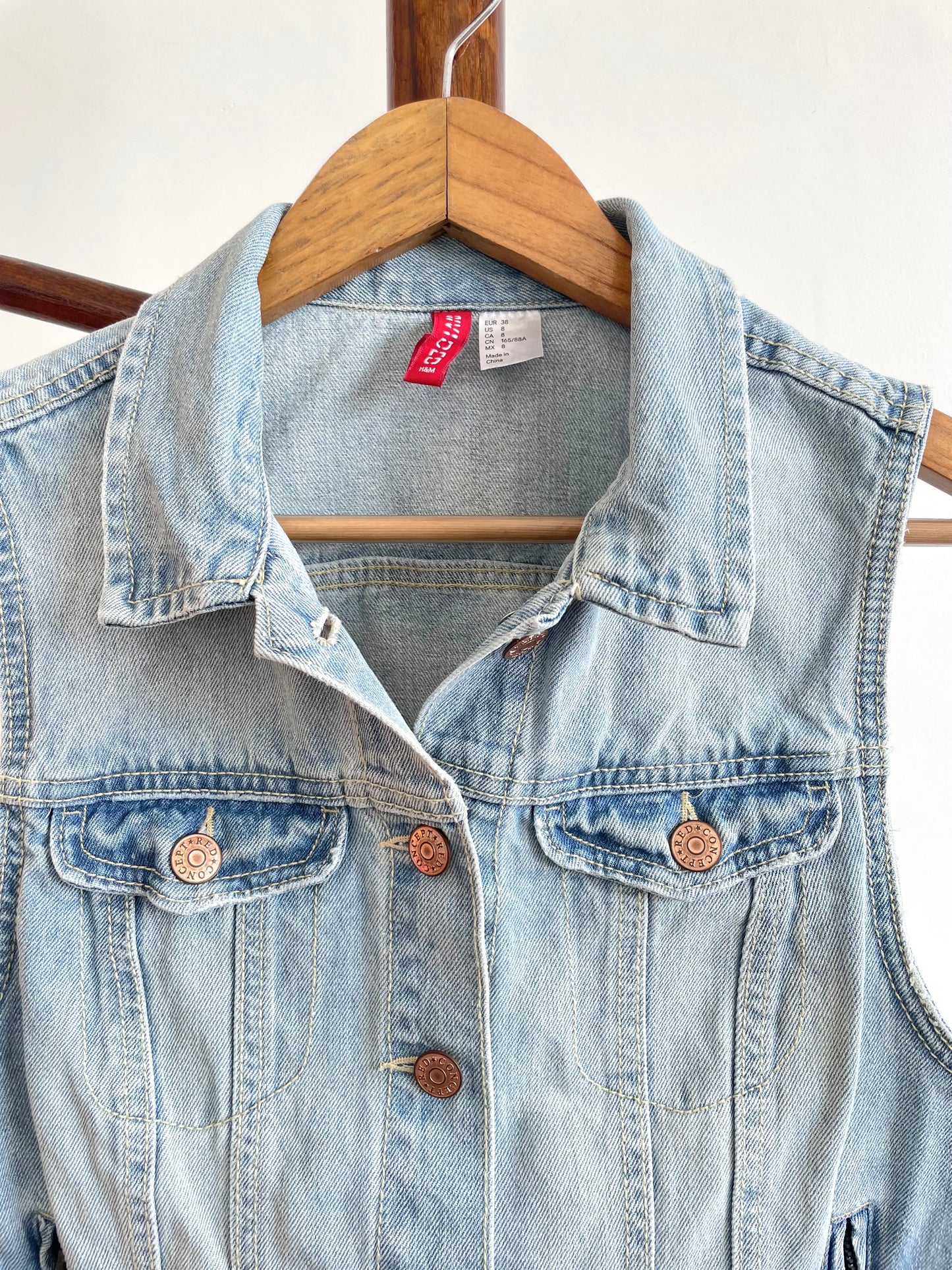 H&M Denim Vest-Chest 30