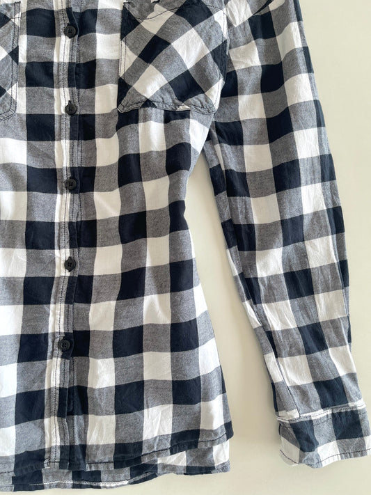Deluxurious Shirt-Bust 44
