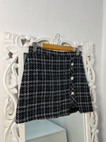 Load image into Gallery viewer, Tweed Skirt-Waist 24

