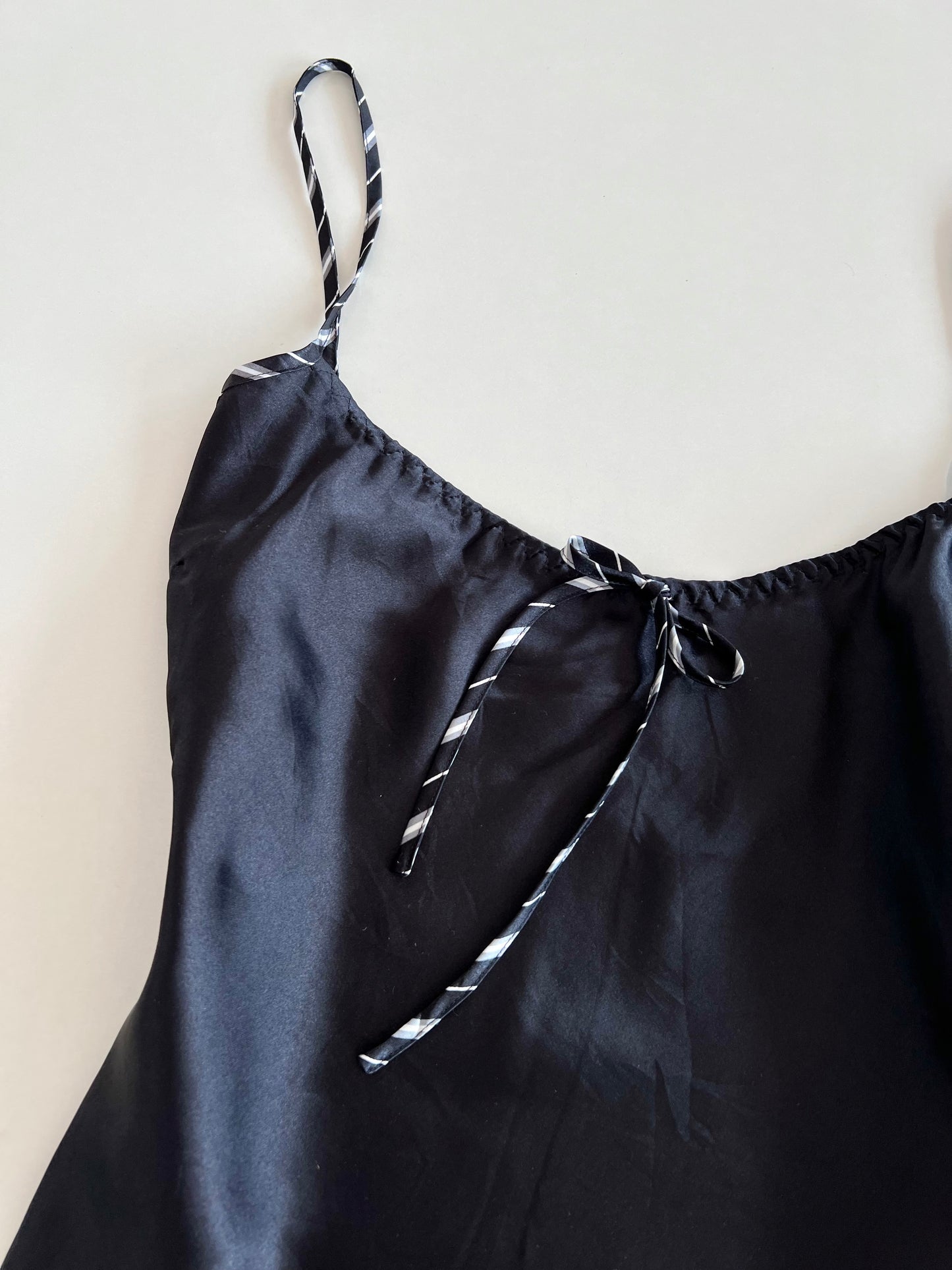 Satin Vintage Top-Bust 40