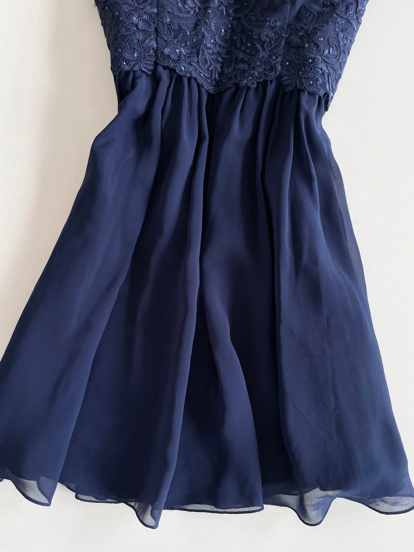 Vintage Lace Dress-Bust 34
