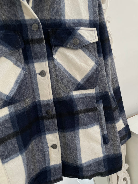 Zara Thick Warm Shacket-Chest 46