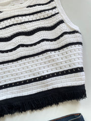 House of Harlow 1960 Chunky Sweater Vest-Bust 38