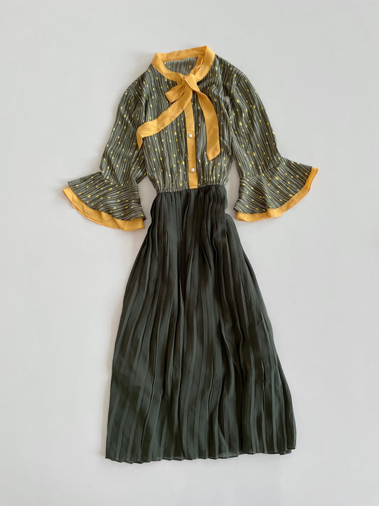 Vintage Green Dress-Bust 34