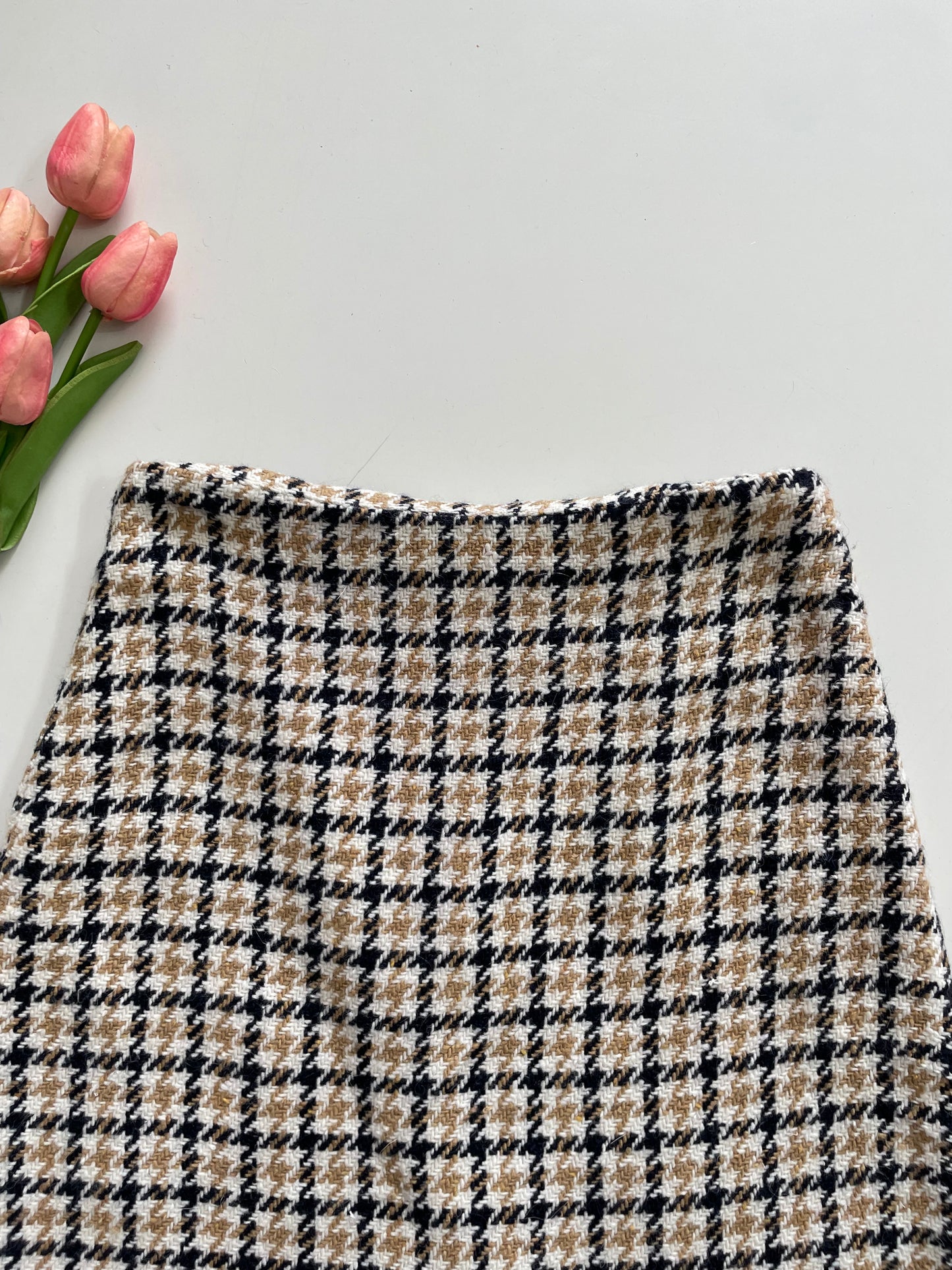 KOOKAI TWEED SKIRT - WAIST 24