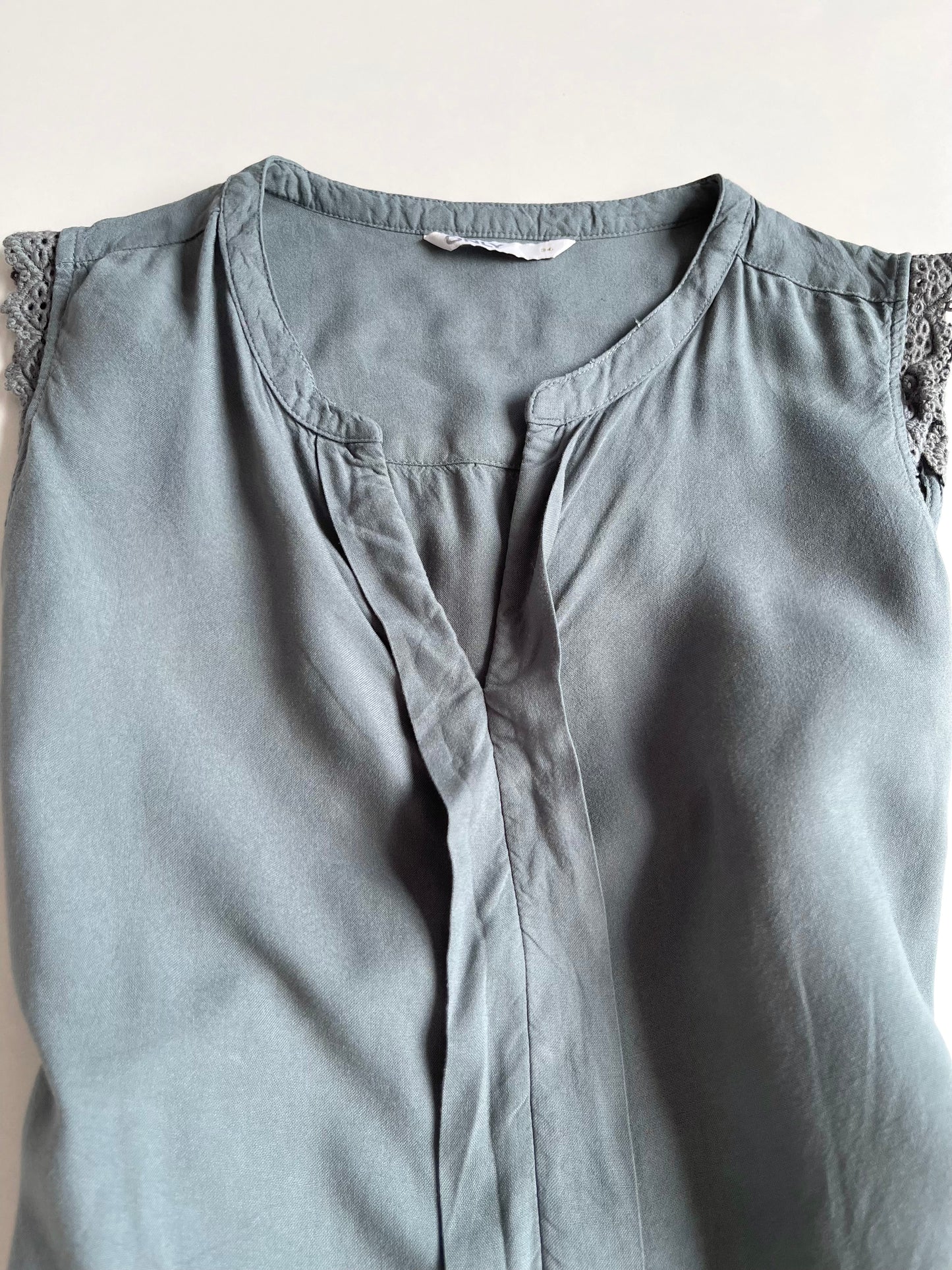 Only Top-Bust 36