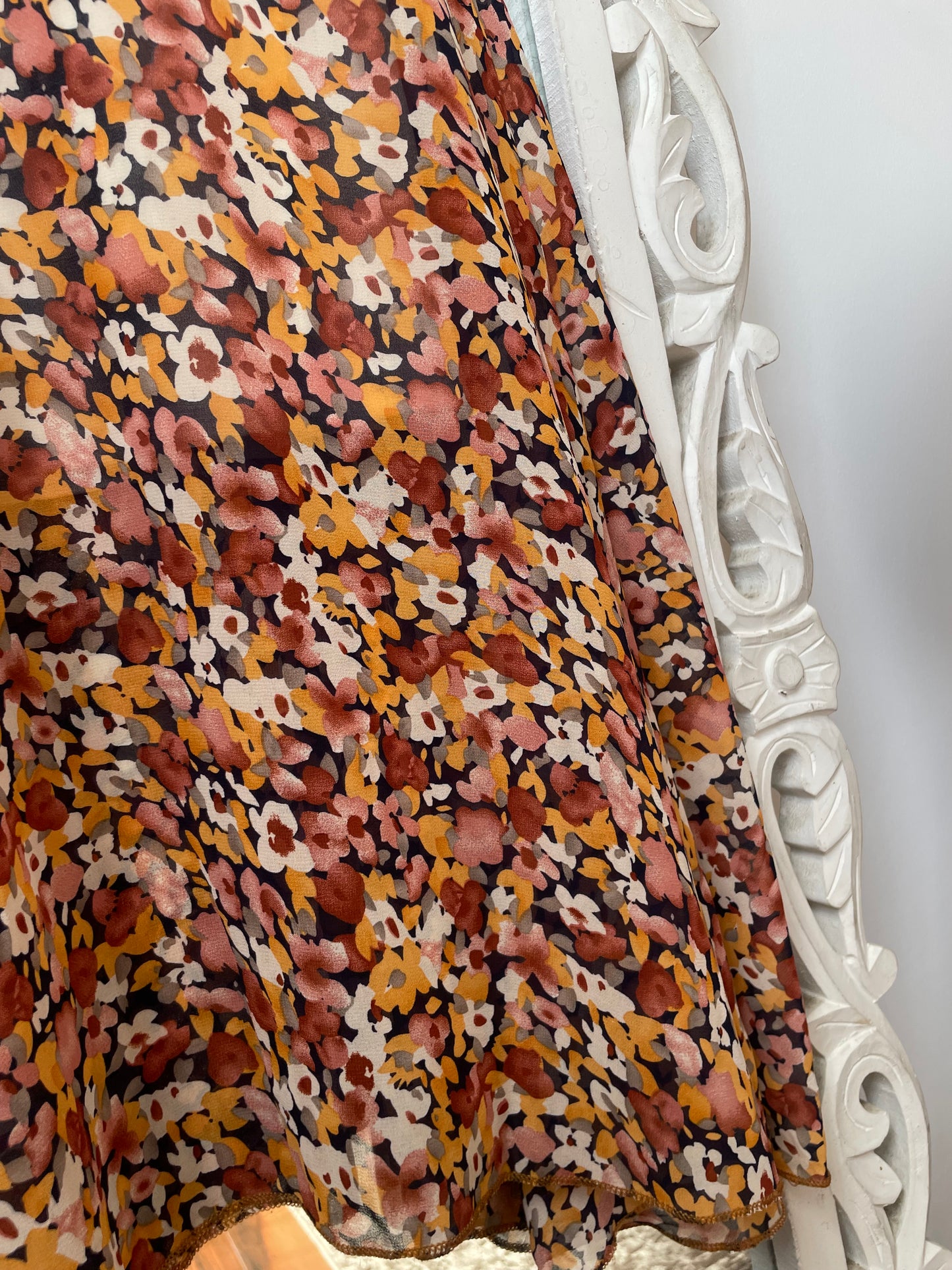 Flowy Vintage Skirt-Waist 28 to 30
