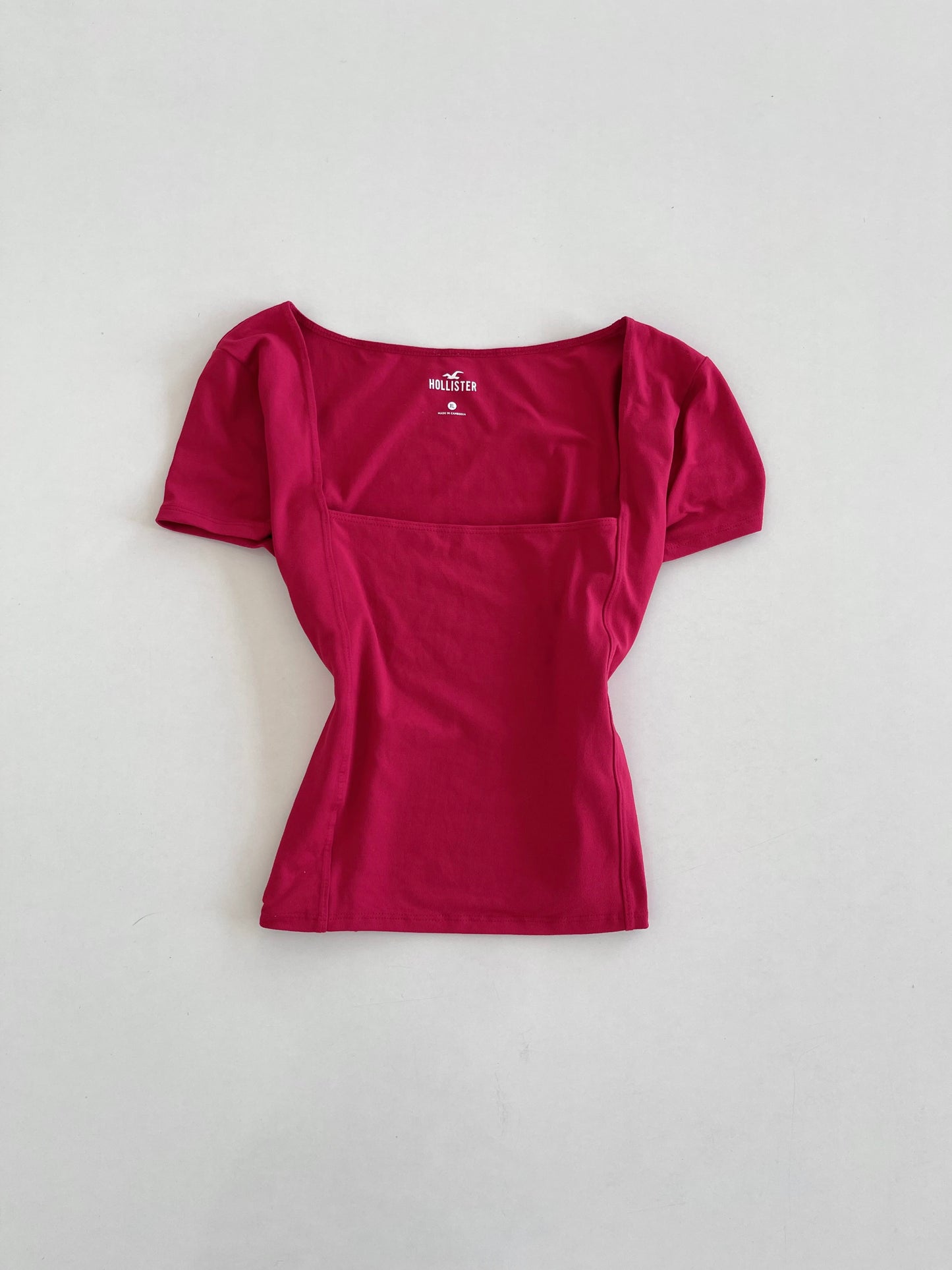 Hollister Top-Bust 40 to 42