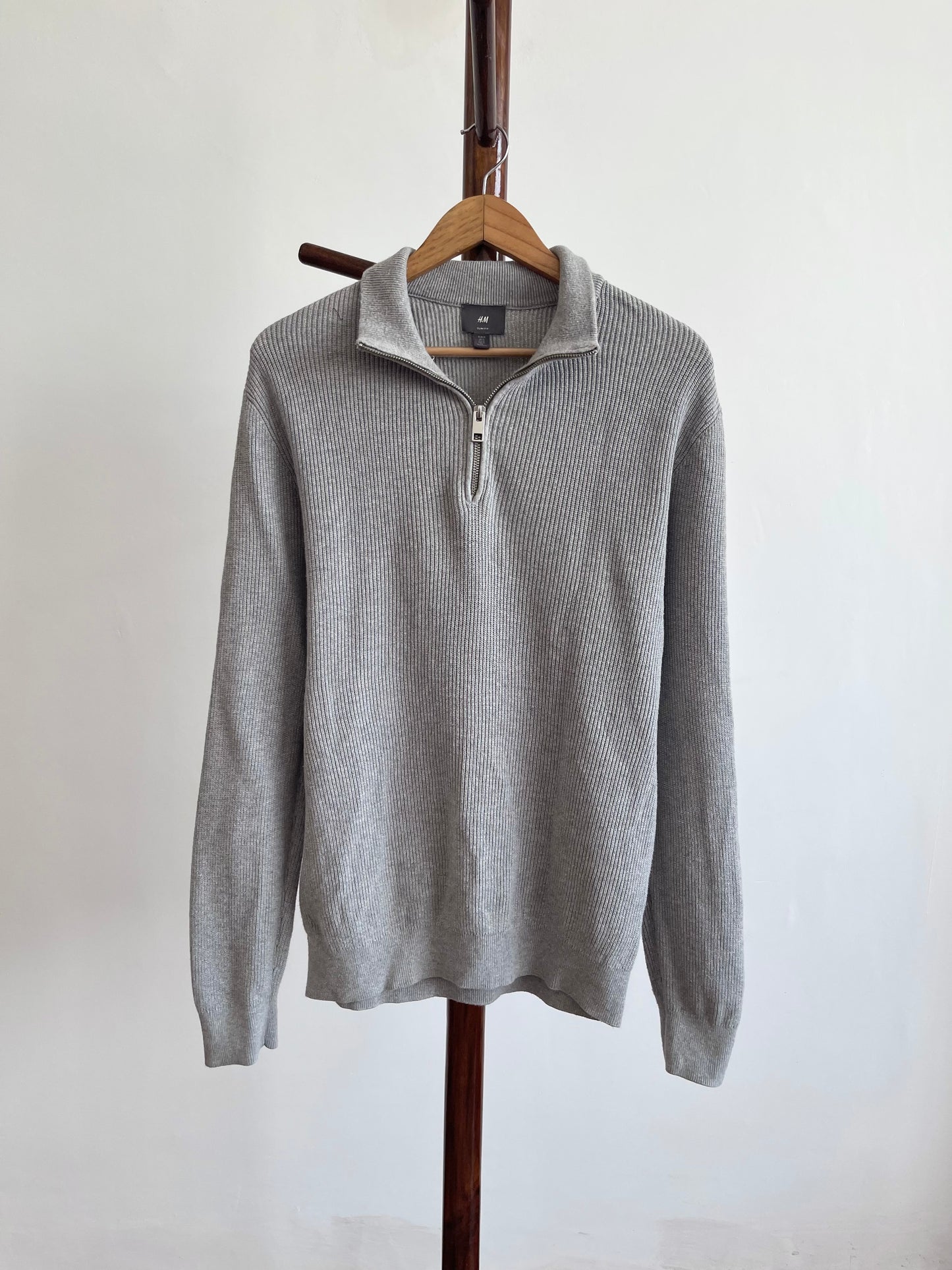 H&M Sweater-Bust 44