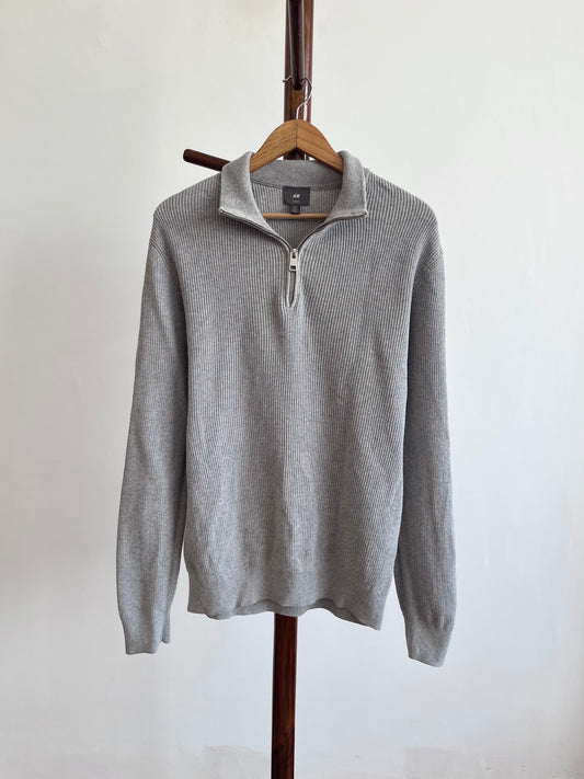 H&M Sweater-Bust 44