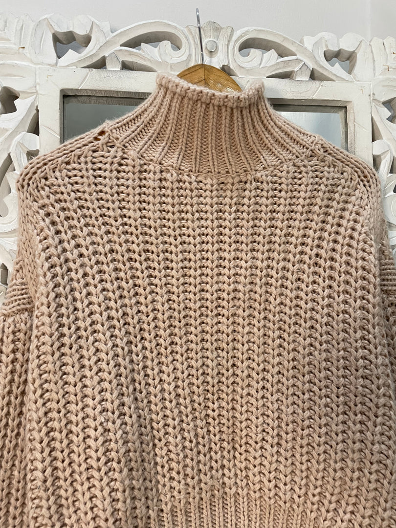 H&M Chunky Pinterest Sweater-Chest 48