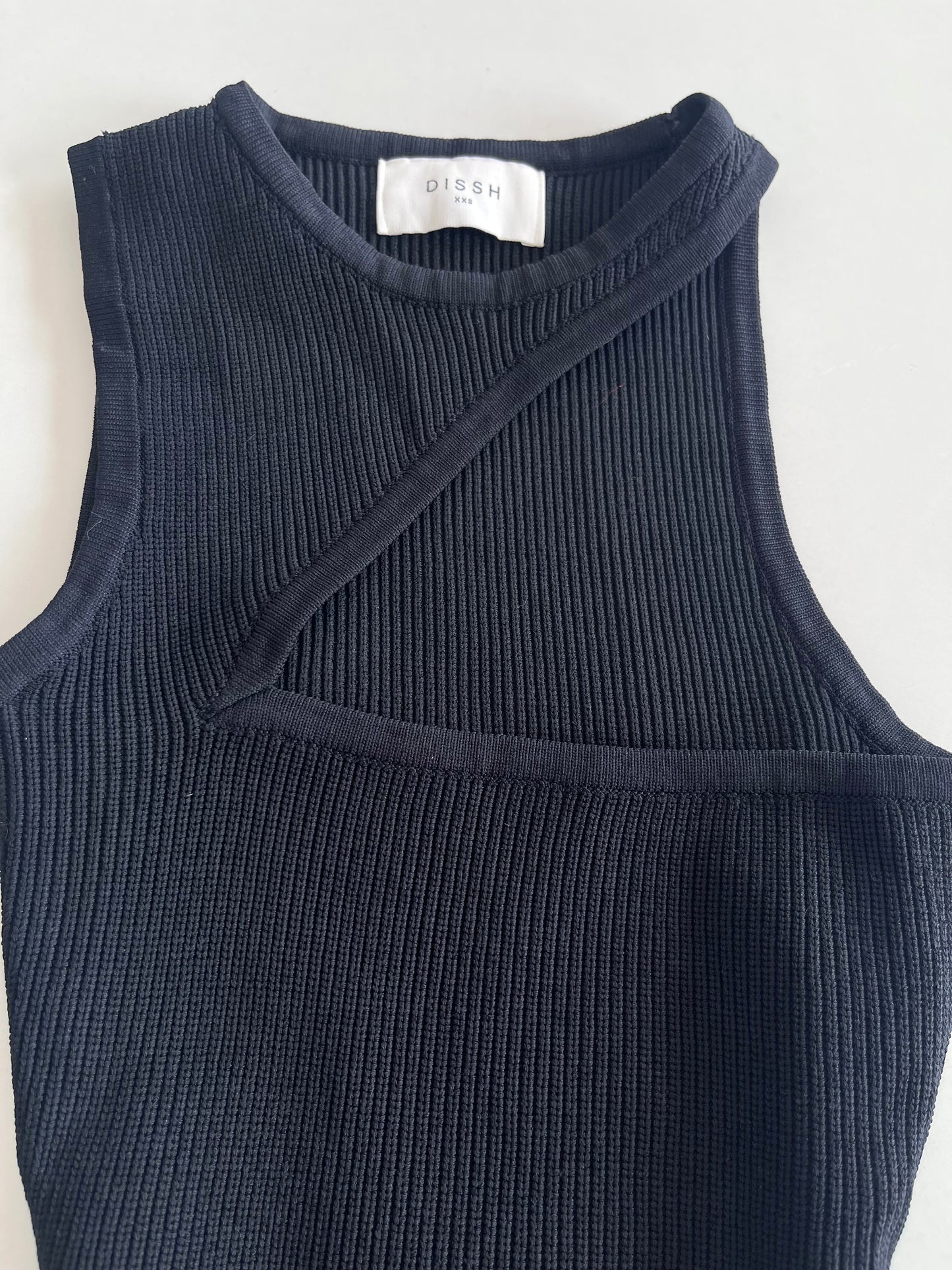 Dissh Top-Bust 24 to 26