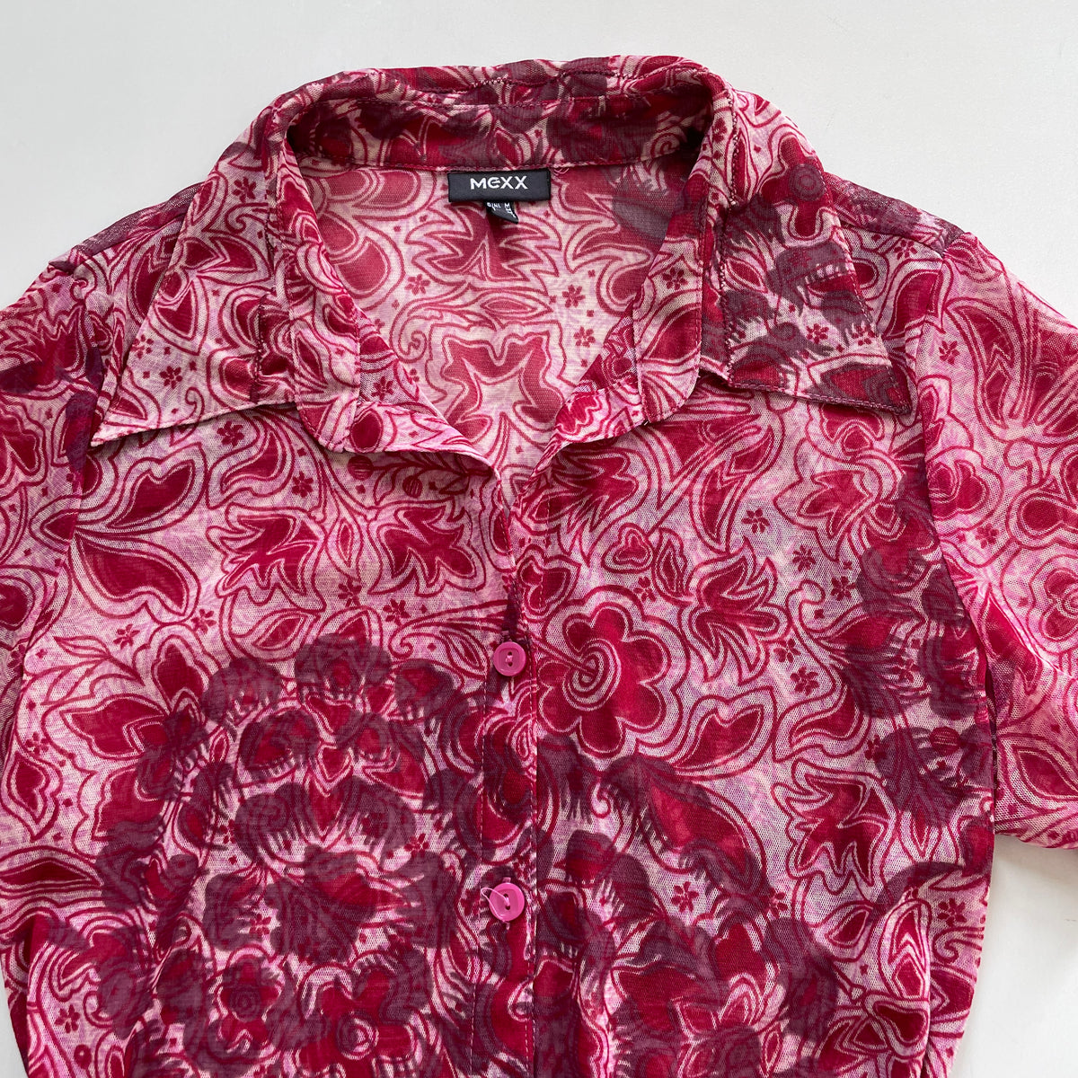 Mexx Sheer Shirt-Bust 34 – Outdated