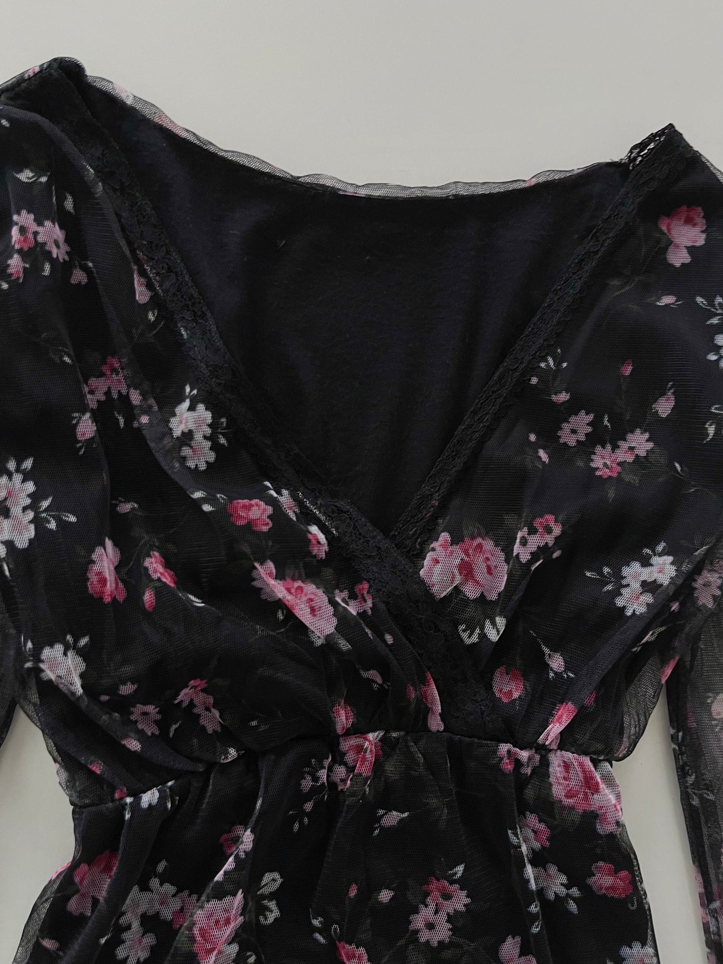 Rosas Vintage Top-Bust 34 to 36