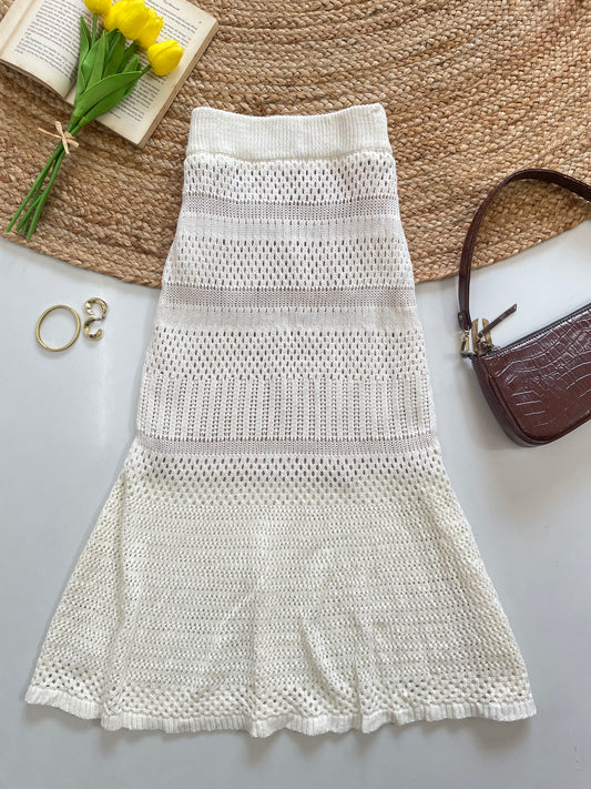 White Mermaid Cut Crochet Knit Long Skirt - Waist 26 to 30