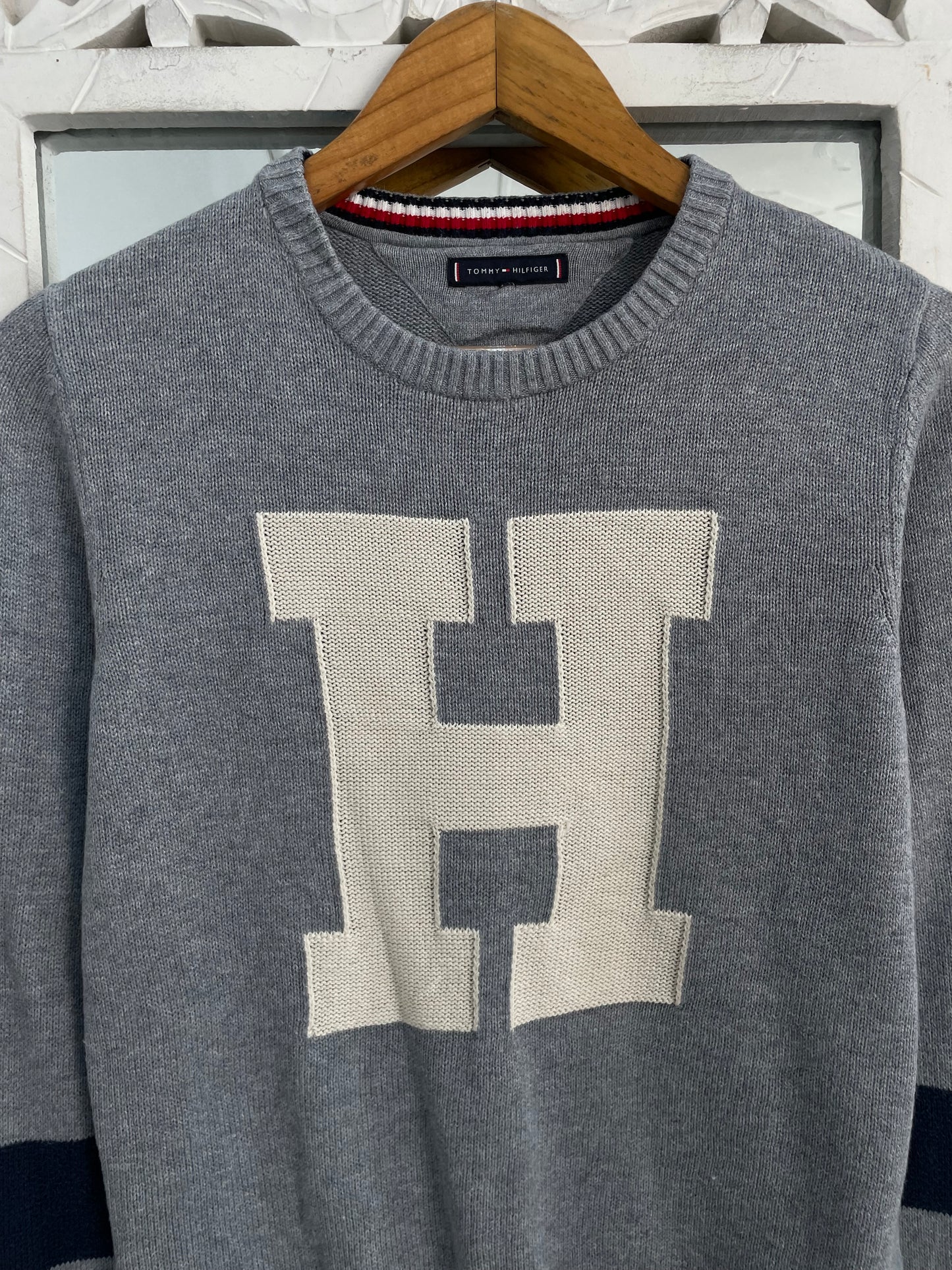 Vintage Tommy Hilfiger Sweater-Bust 34