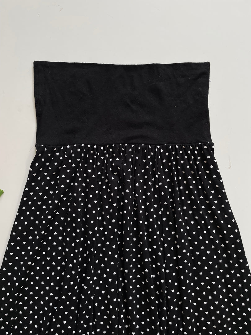 HEARTS BLACK SKIRT - WAIST 30 TO 34