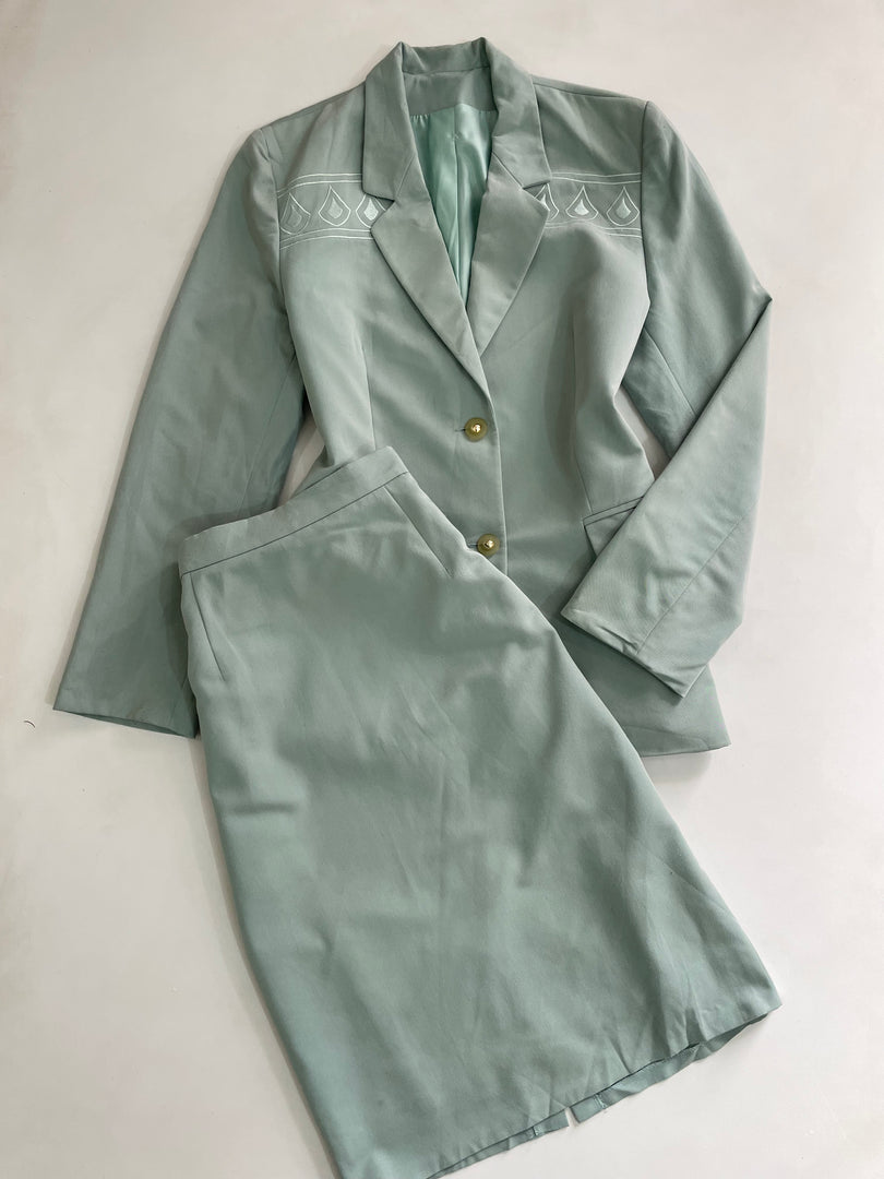 Embroidered Vintage Set-Bust 38 Waist 26