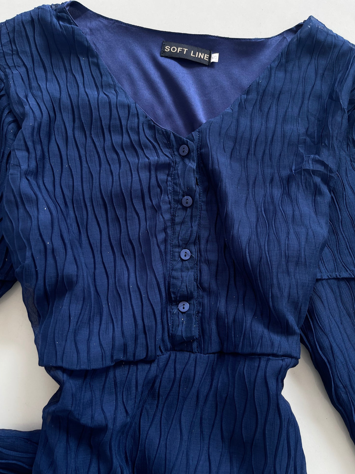 Soft Line Shimmer Vintage Dress-Bust 44 to 46