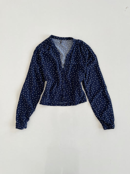 Only Shirt-Bust 40