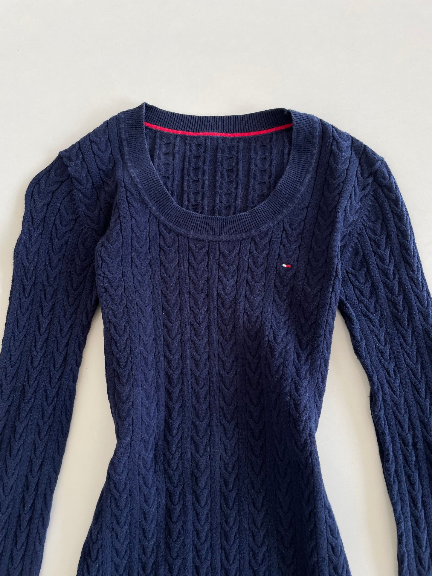 Tommy Hilfiger Vintage Sweater-Bust 28 to 30
