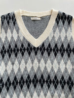 Load image into Gallery viewer, Soft Sweater Vest-Bust 38 to 42
