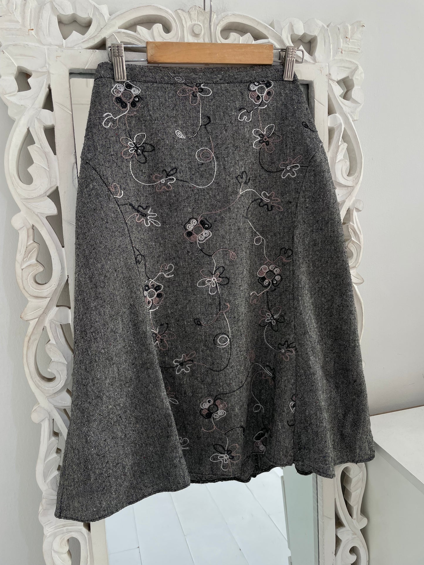 Embroidered Vintage Skirt-Waist 36