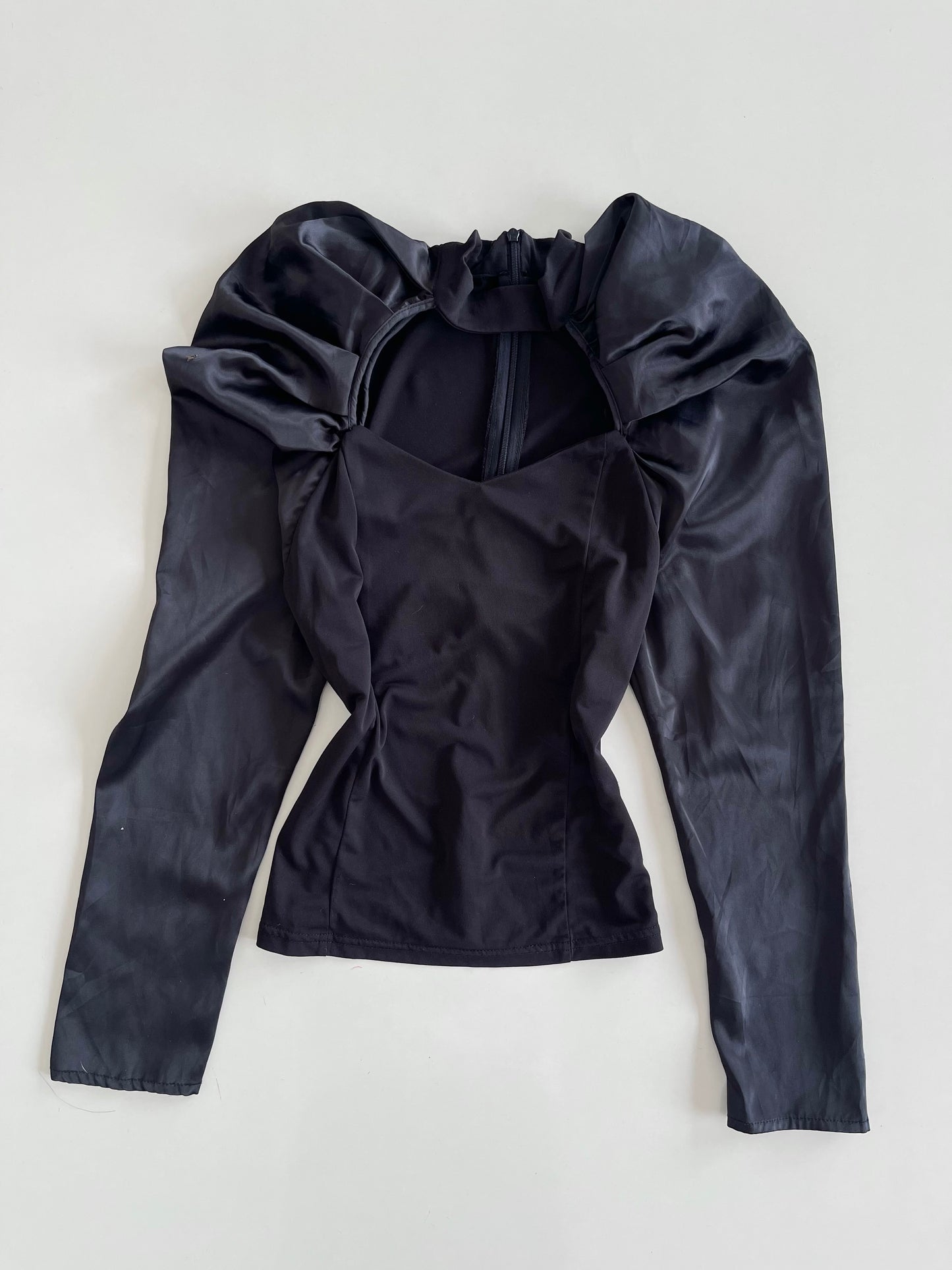 Vintage Dramatic Top-Bust 30 to 32