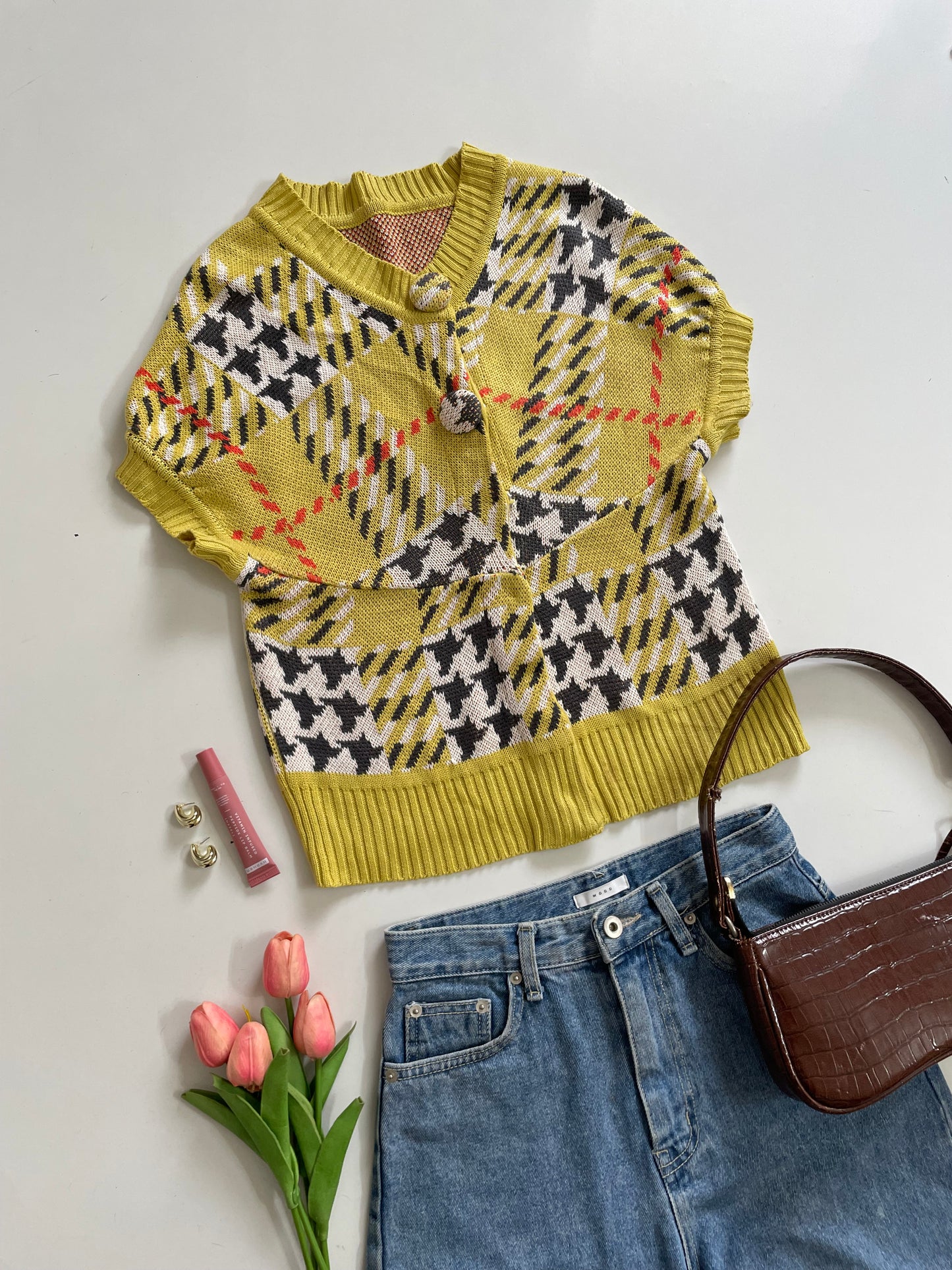 YELLOW BUTTONED SWEATER - BUST 32 TO 34