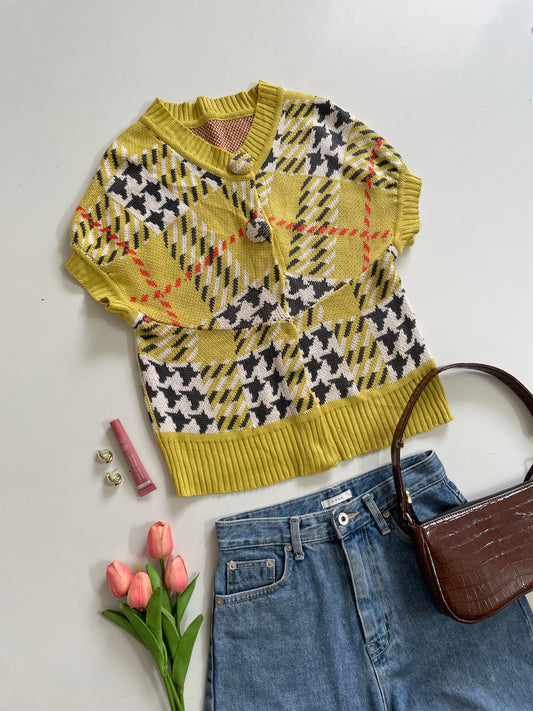 YELLOW BUTTONED SWEATER - BUST 32 TO 34