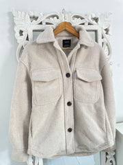 Bershka Super Thick Shacket-Chest 40