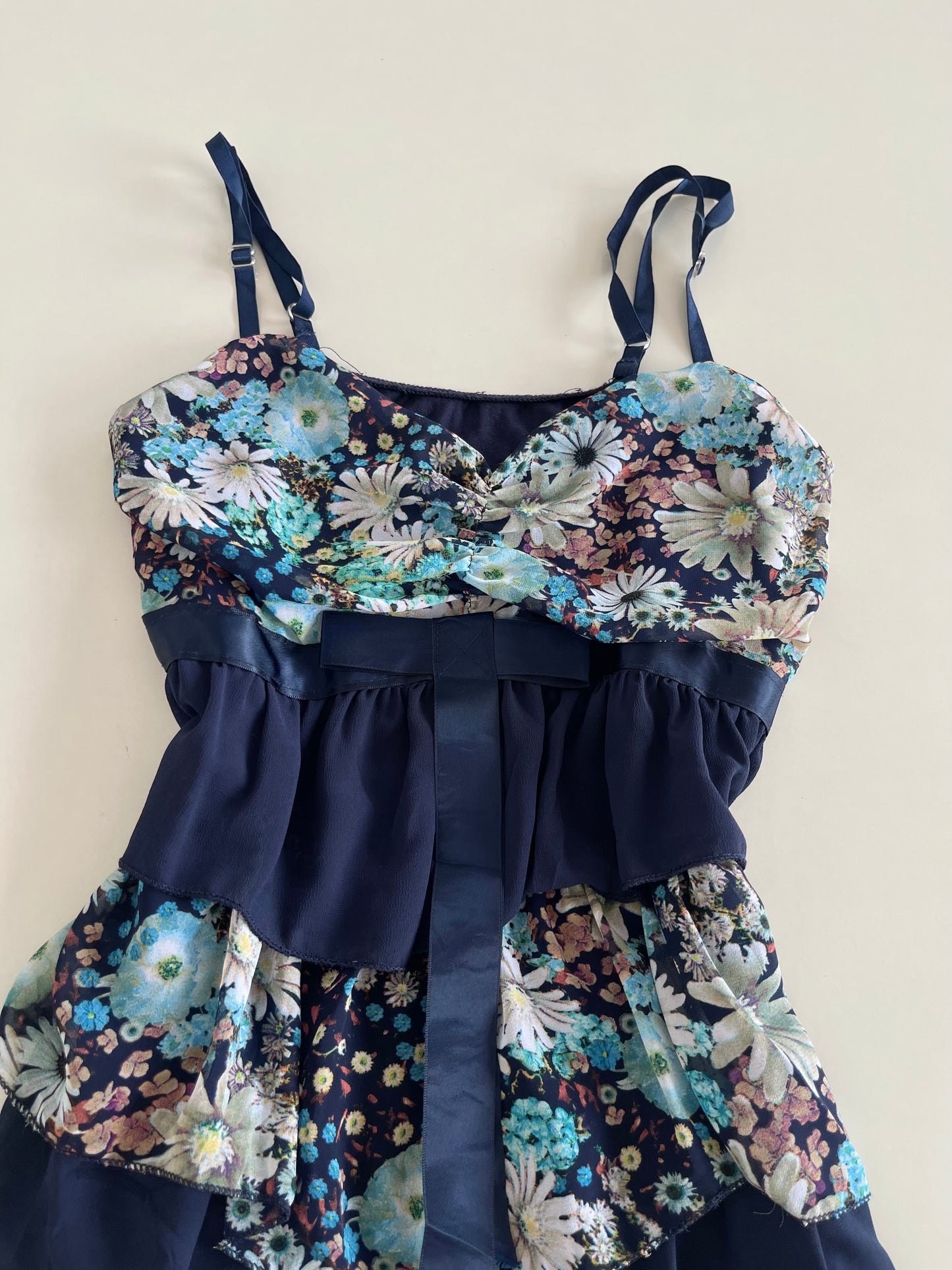 Vintage Ruffle Top-Bust 32 to 34
