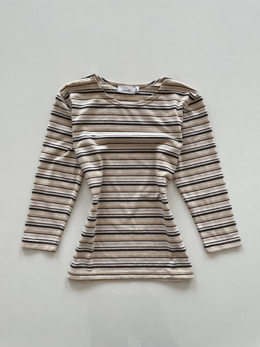 Essential Vintage Top-Bust 42
