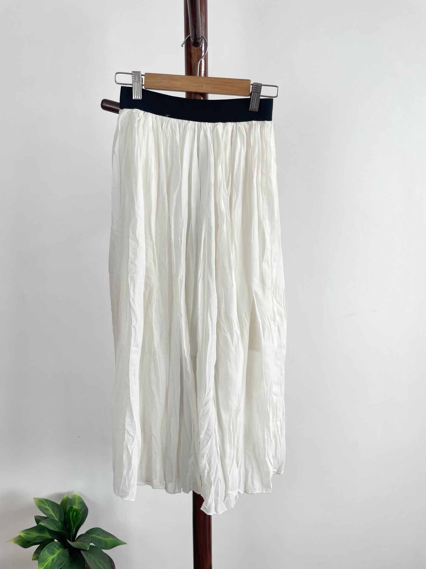 Korean White Skirt-Waist 24 to 28