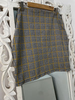 Load image into Gallery viewer, George Tweed Skirt-Waist 32 to 34
