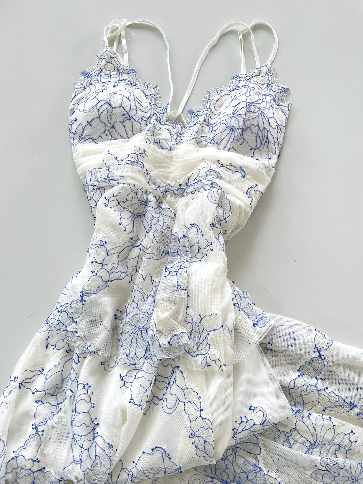 Alice McCall Vintage Lace Dress-Bust 30 to 32