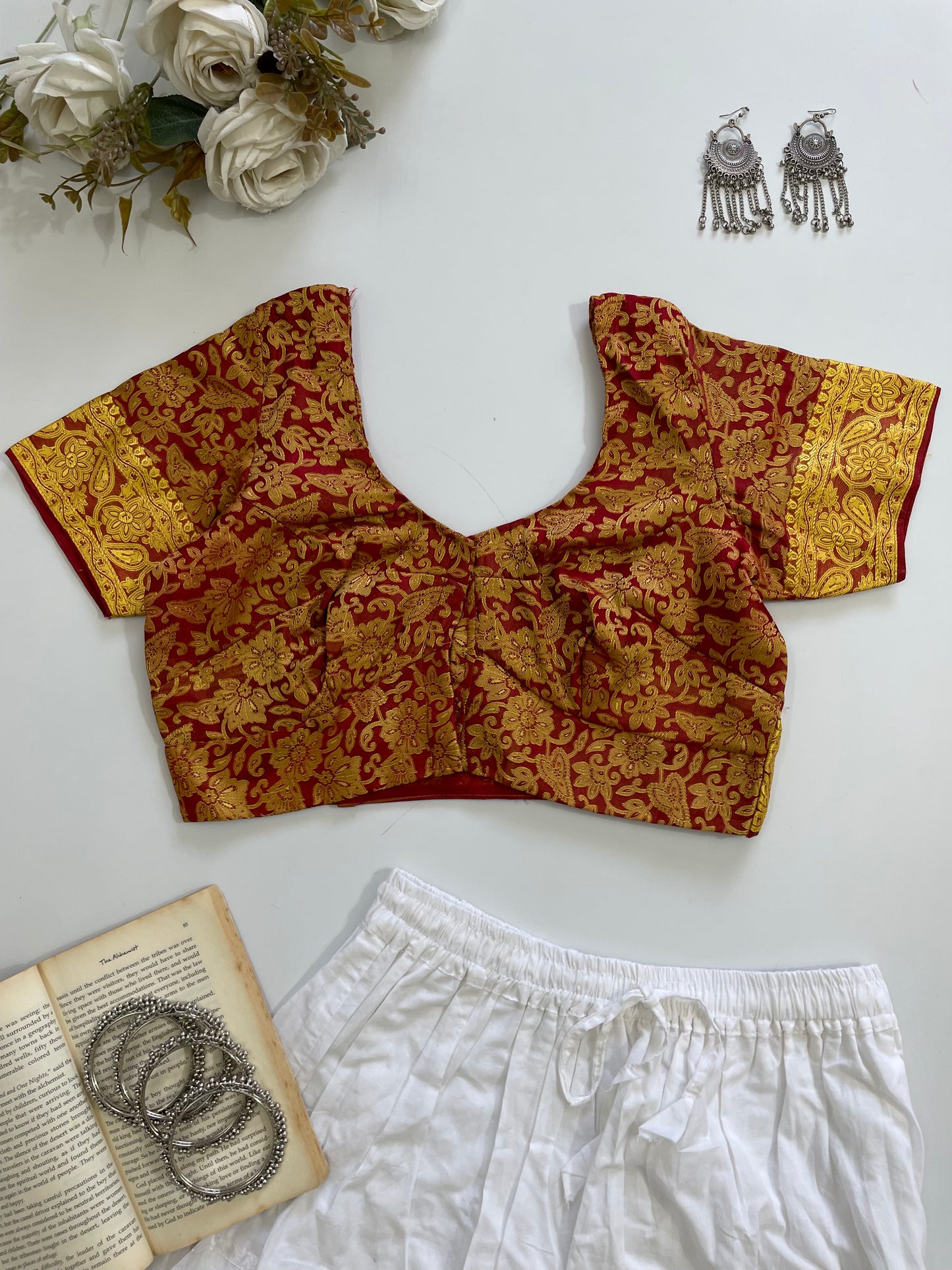 Desi Top-Bust 34