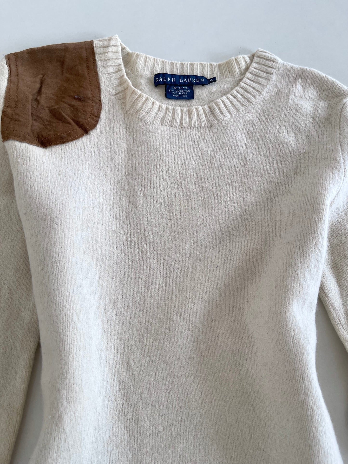 Ralph Lauren 87%Merino Wool 13%Angora Rabbit Hair Vintage Sweater-Bust 34 to 36