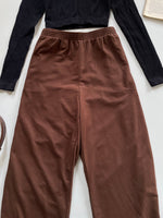 Load image into Gallery viewer, Alfred Dunner Sweatpants-Waist 34 to 36
