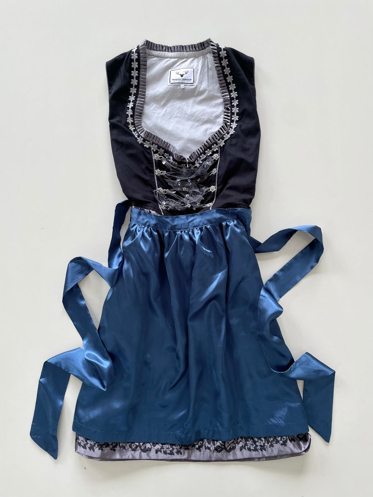 Bavarian Vintage Dress-Bust 48