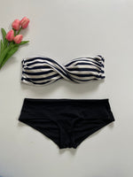 Load image into Gallery viewer, BIKINI SET - BUST 34 to 36 , WAIST H&amp;M 30 to 32
