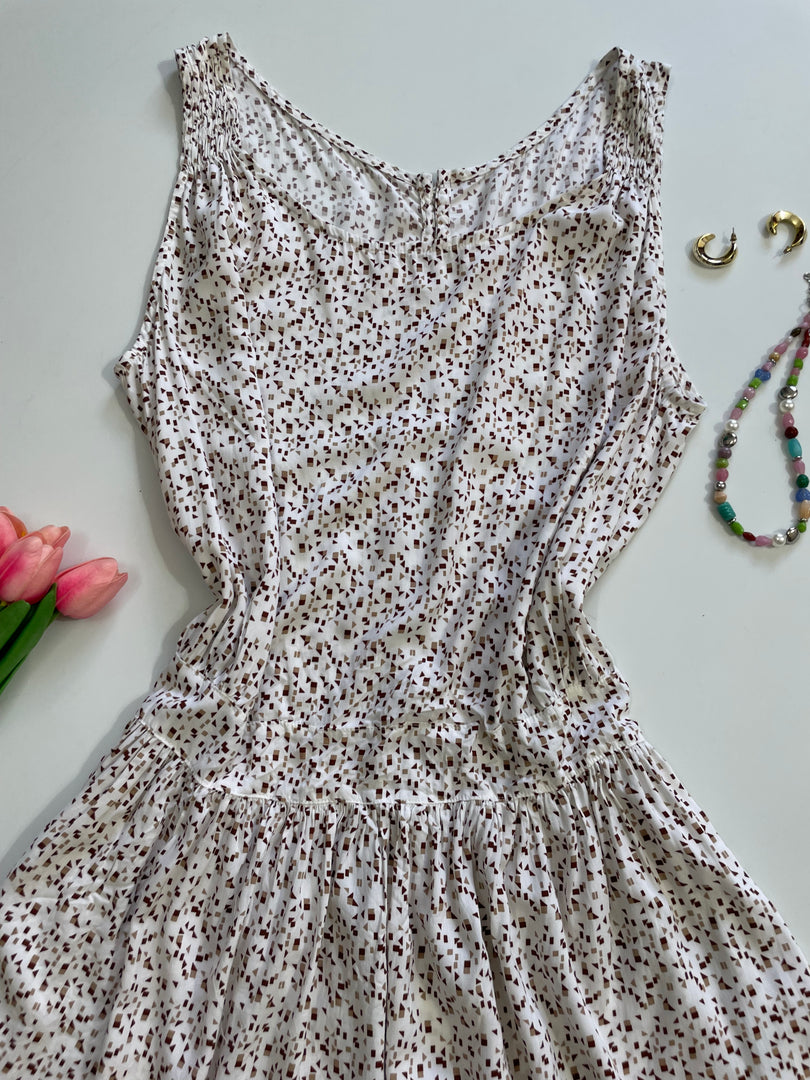 Figures Dress-Bust 42