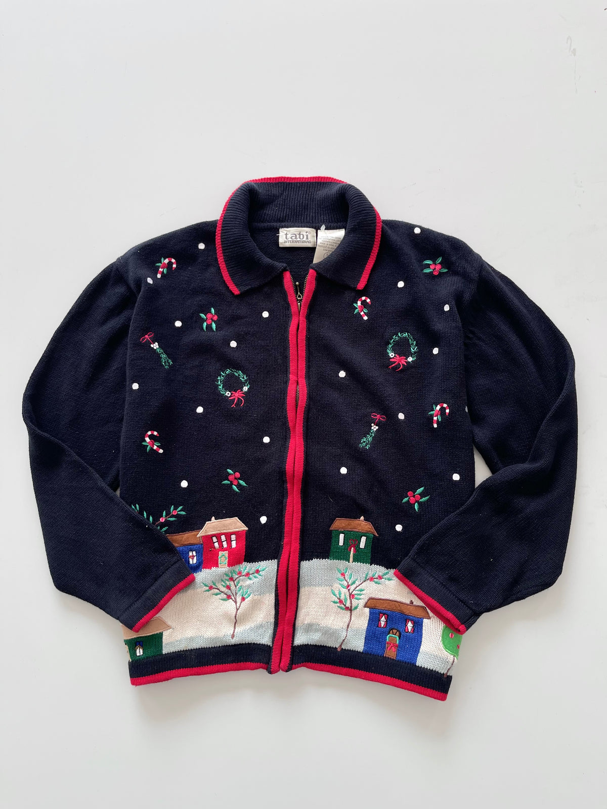 Tabi International Christmas Embroidered Zipper-Bust 46
