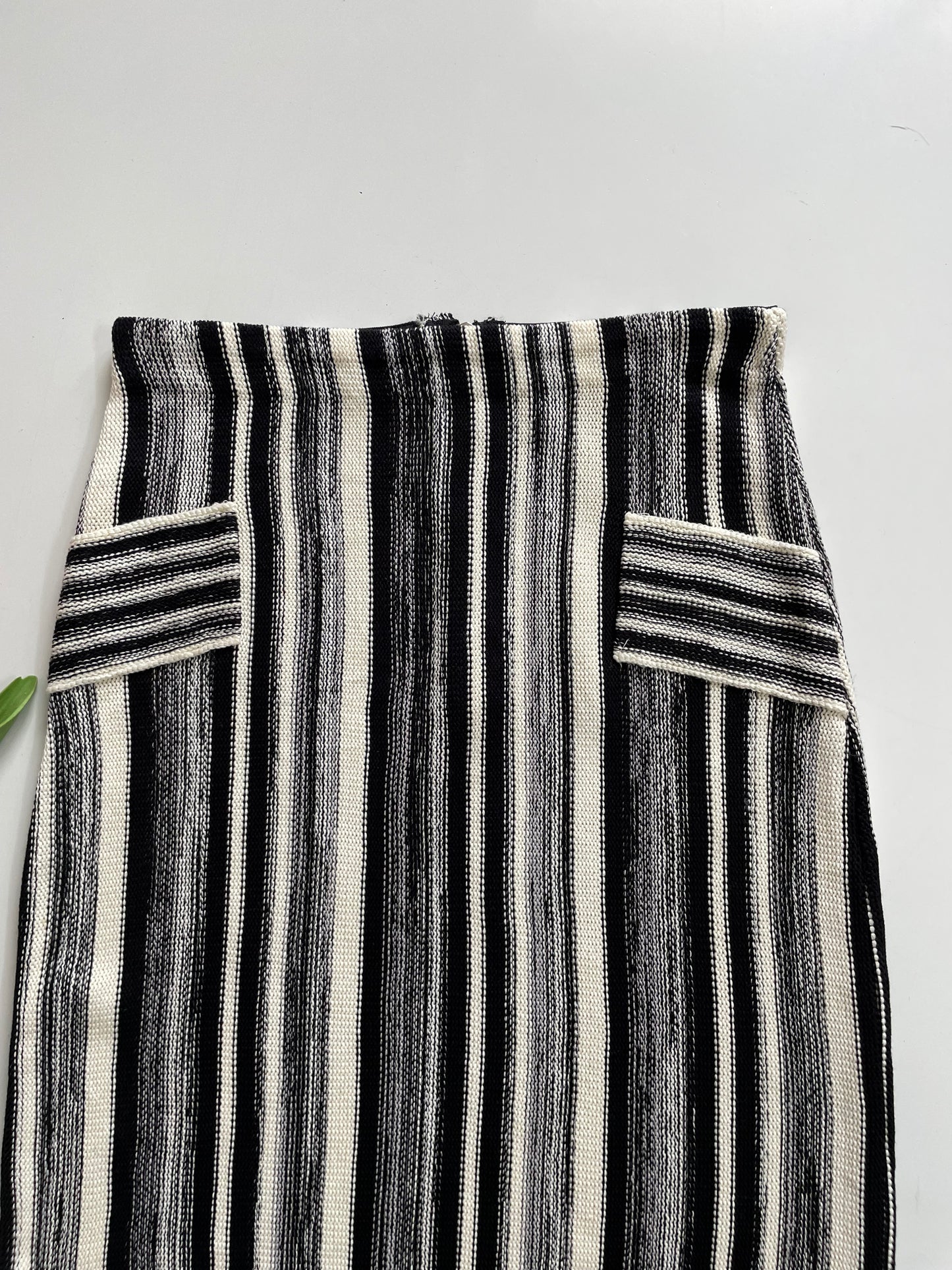 STRIPED WOOLEN SKIRT - WAIST 26