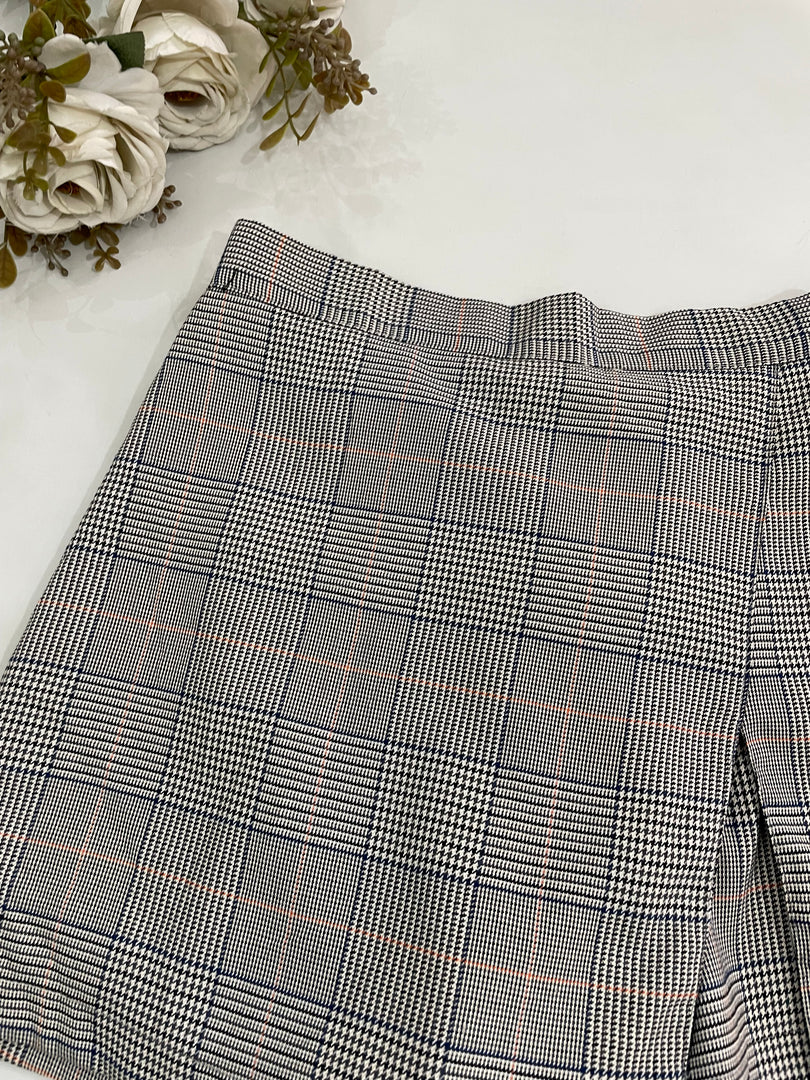 New Tagged Skort-Waist 24 to 26