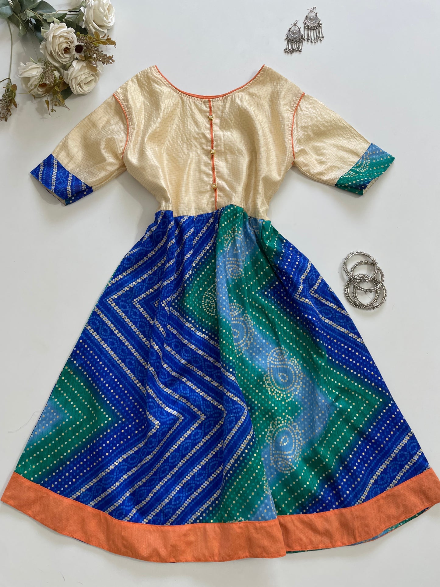 Kurti-Bust 36